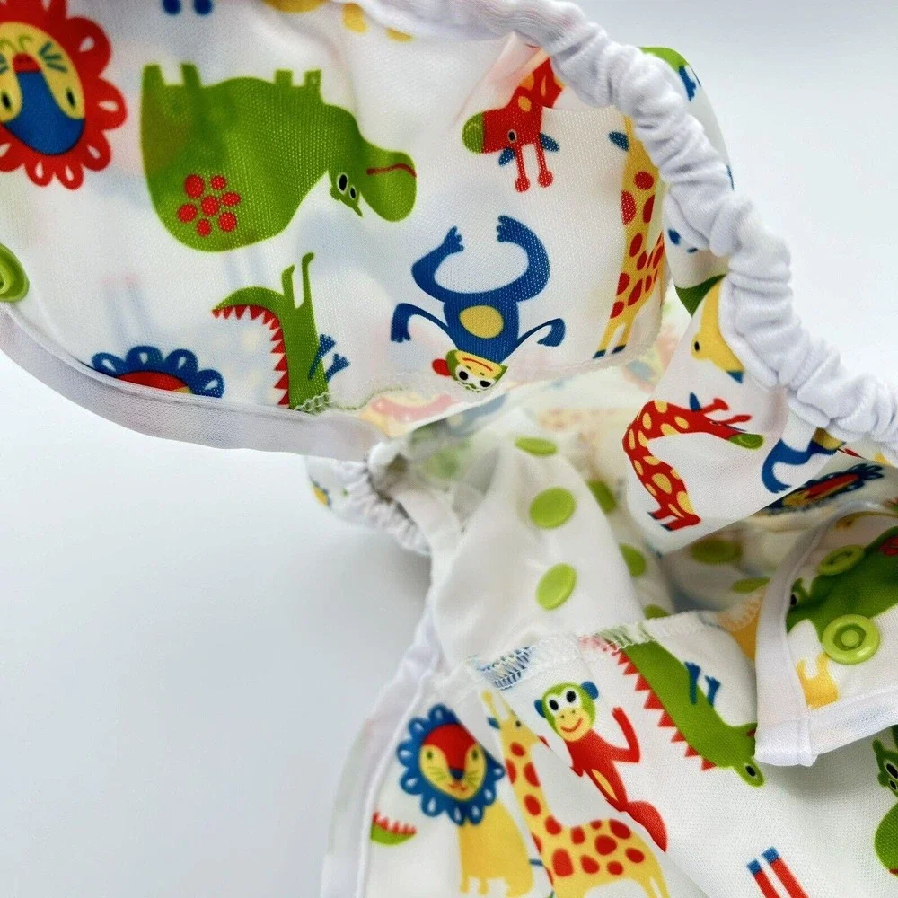 Baby Diaper Cover Adjustable Snap Zoo Animals Print‎ Lions, Giraffes One Size